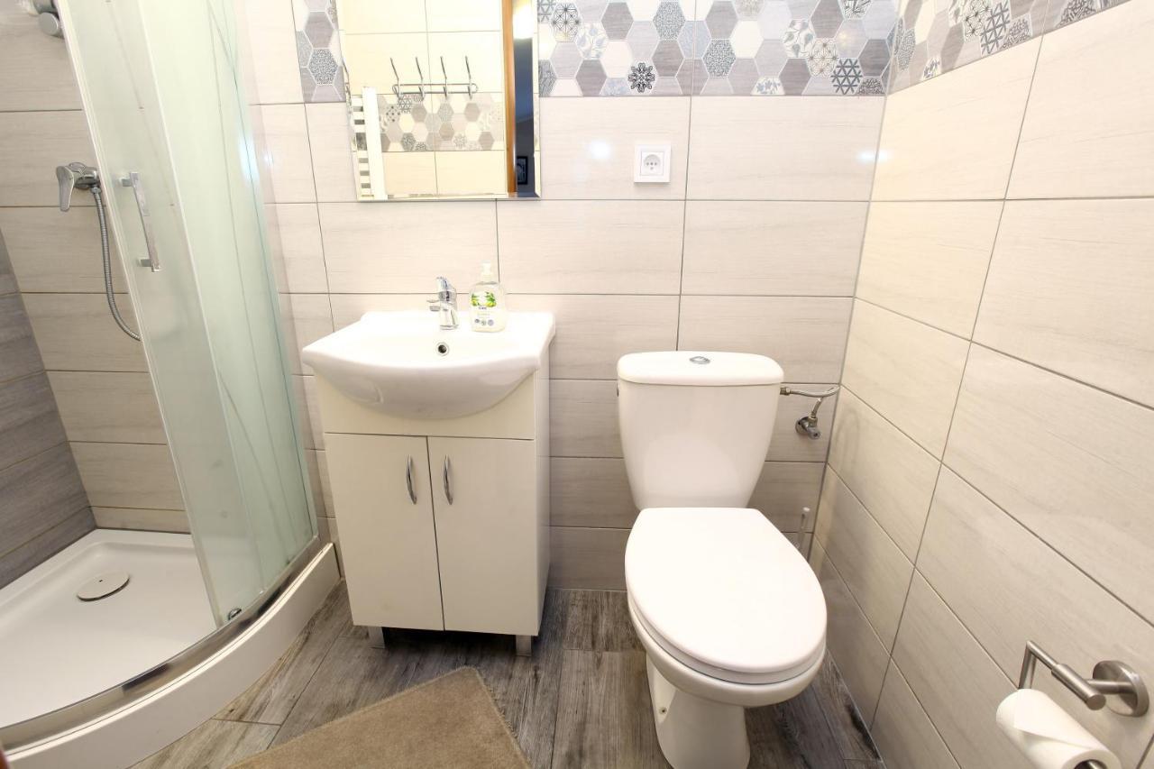 Appartement Pod Kasztanem à Lubin  Extérieur photo