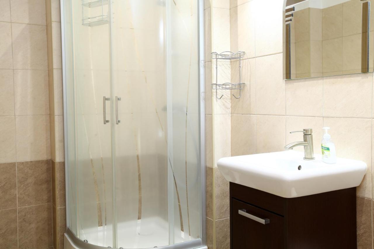 Appartement Pod Kasztanem à Lubin  Extérieur photo