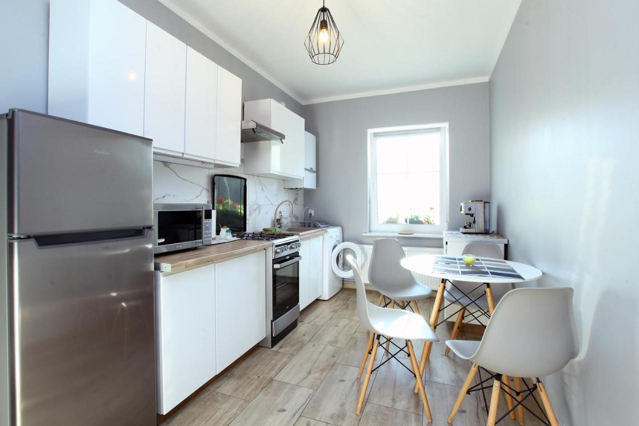 Appartement Pod Kasztanem à Lubin  Extérieur photo