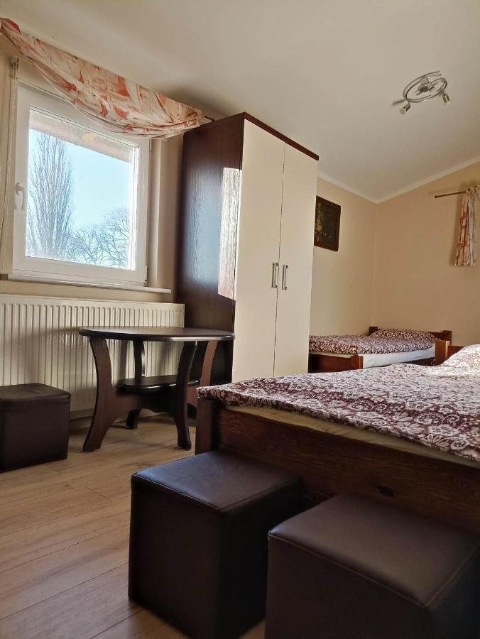 Appartement Pod Kasztanem à Lubin  Extérieur photo